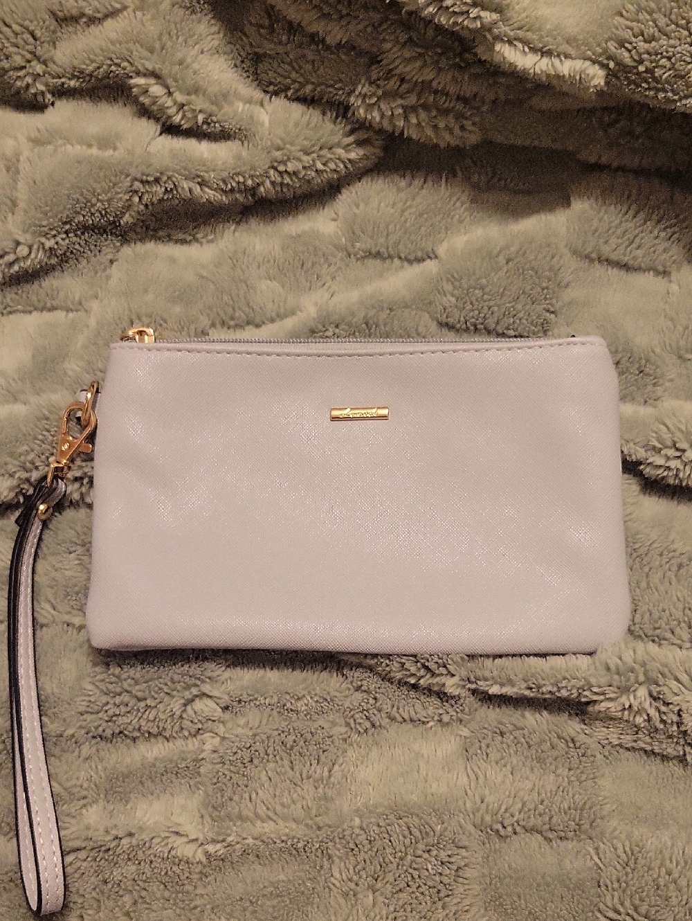 Light Gray/Blue Wristlet Clutch with Gold Accent